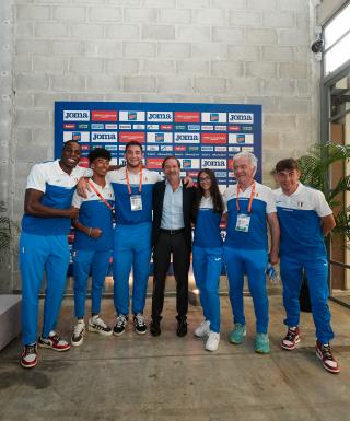 mei_dt_azzurri_45.jpeg-320×385